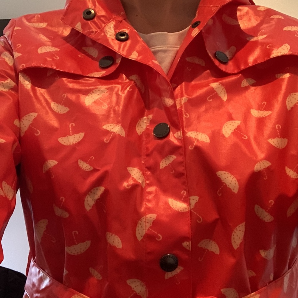 Rain coat - Picture 11 of 14